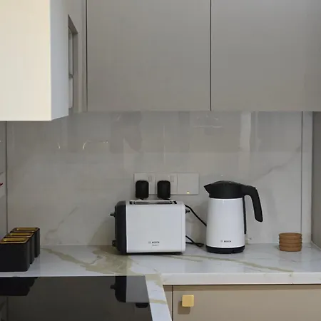 Apartment R4 By Marealty Paphos