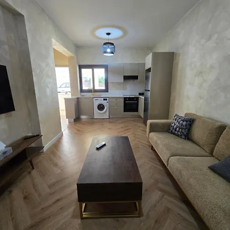 公寓 R4 By Marealty
