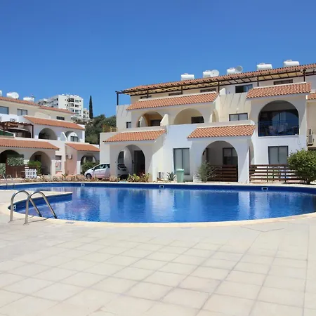 R4 By Marealty * Πάφος