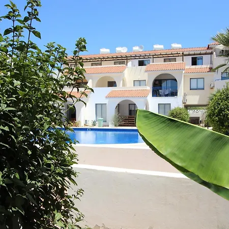 R4 By Marealty 公寓 Paphos